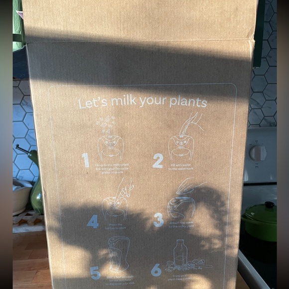 Milky Plant Nut Milk Maker - Picture 2 of 9